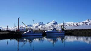 Travel Guide to Iceland: Land of Fire and Ice Tour