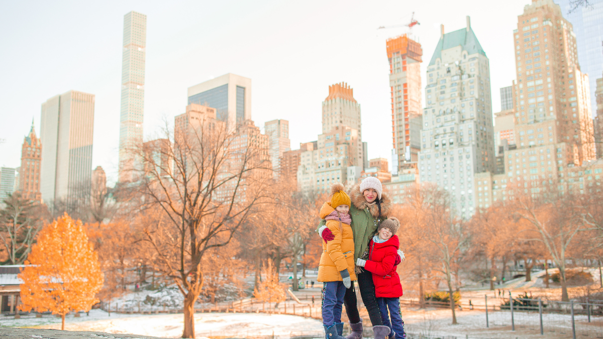 New York City Outfits Summer: What to Wear for Style and Comfort