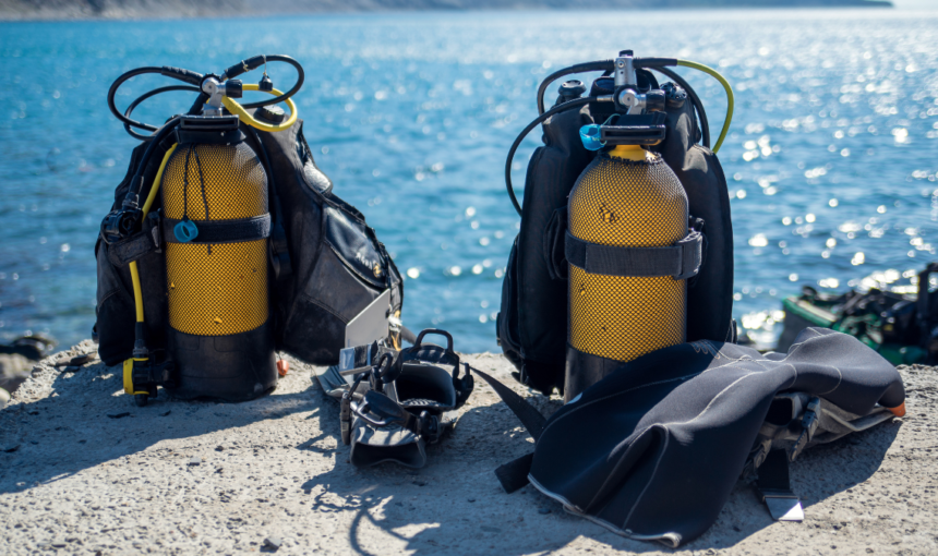 Scuba Diving Essentials: Gear, Safety Items & Packing Guide