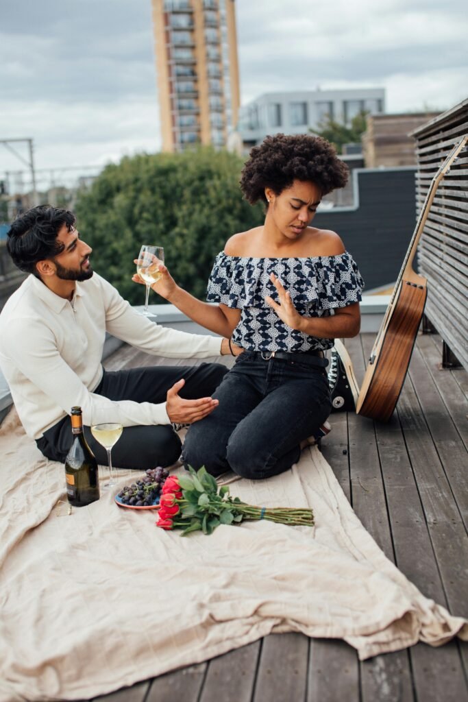 15 Relationship Red Flags When Dating Someone New